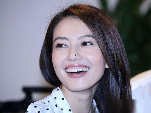 娱乐吃瓜君小嘴女星,揭秘小嘴女星背后的故事