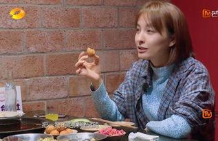 娱乐吃瓜高个子是谁啊,揭秘娱乐圈高个子“吃瓜达人”之谜